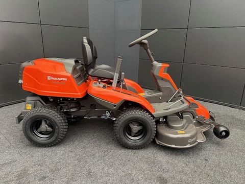 Husqvarna Rider R216TC AWD mit 103cm Mähdeck 16PS Allrad 3