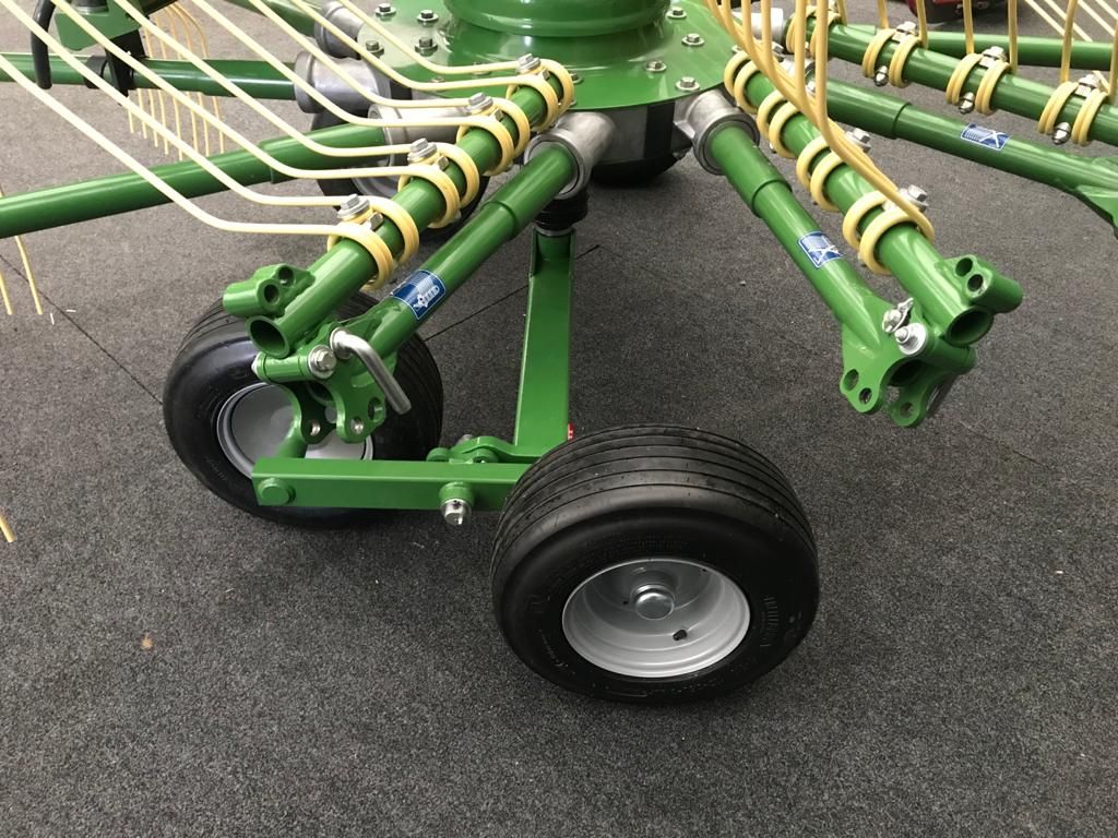 Krone Kreiselschwader S380 Highland  2