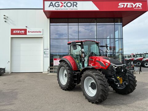 Case IH Farmall 120M
