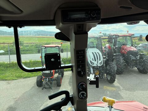 Case IH Farmall 120M