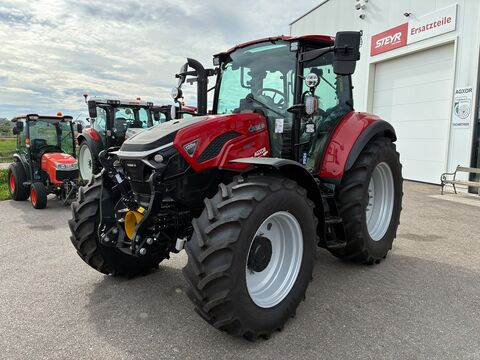 Case IH Farmall 120M