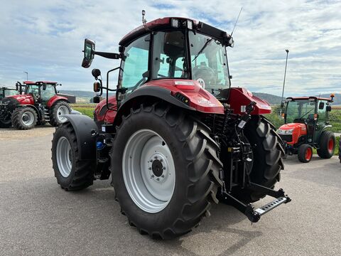 Case IH Farmall 120M