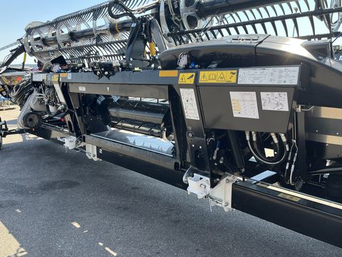 Macdon FD235 10.6m