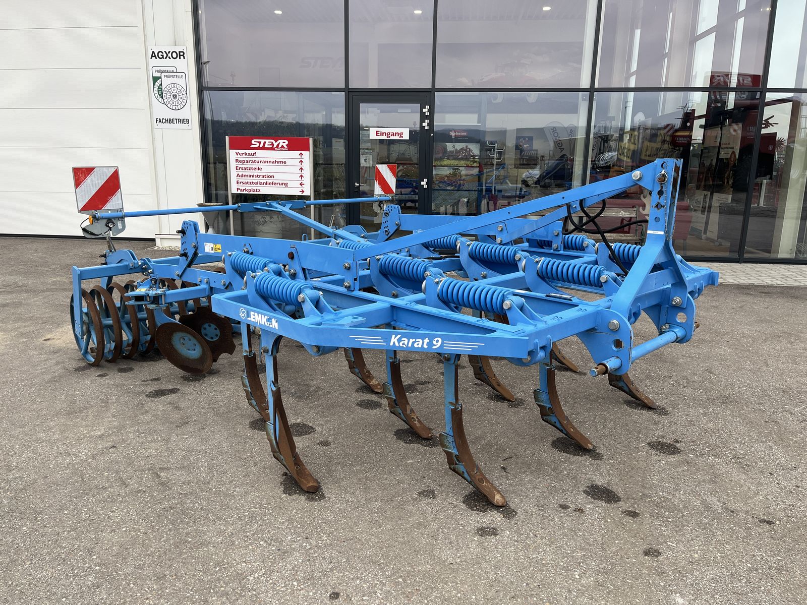 Lemken Karat 9/300U MSW 600 Grubber 2