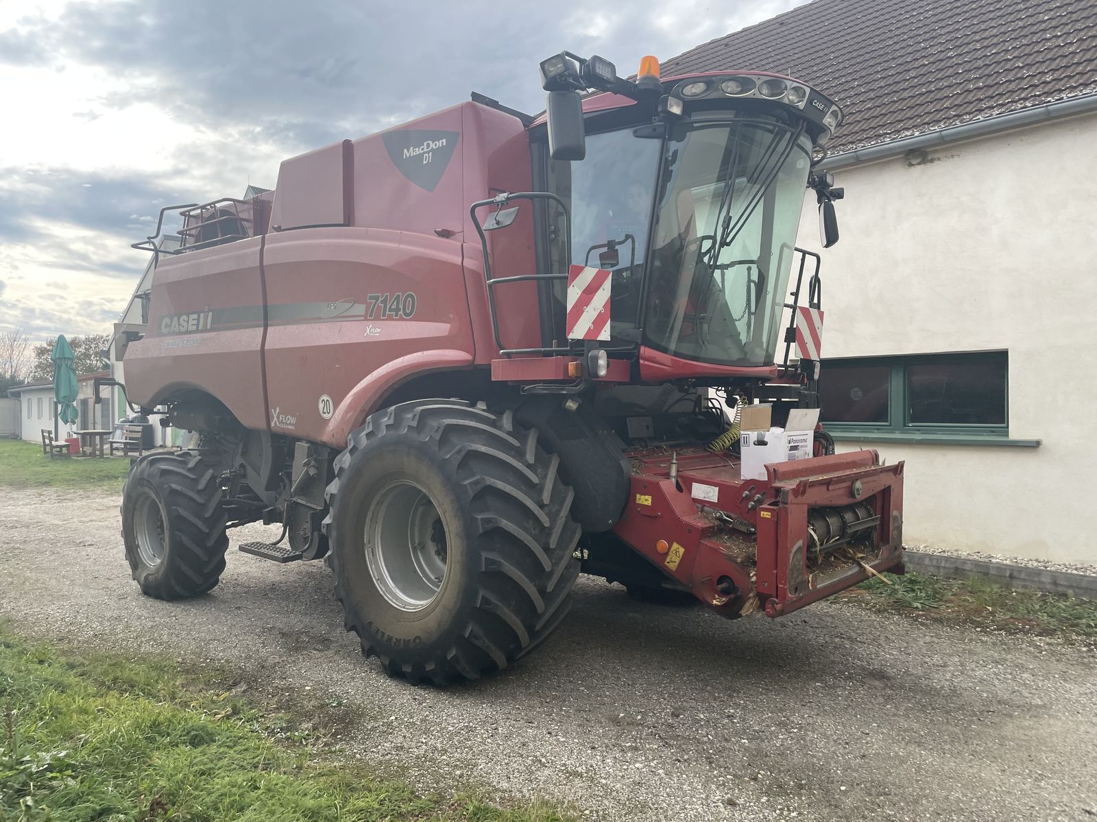 Case IH Axial-Flow 7140 3