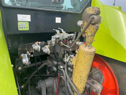 Claas Arion 630 C