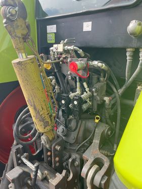Claas Arion 630 C