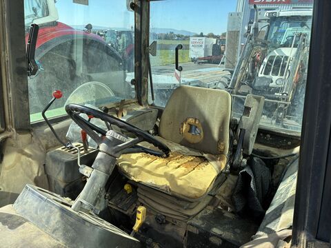 John Deere 2650