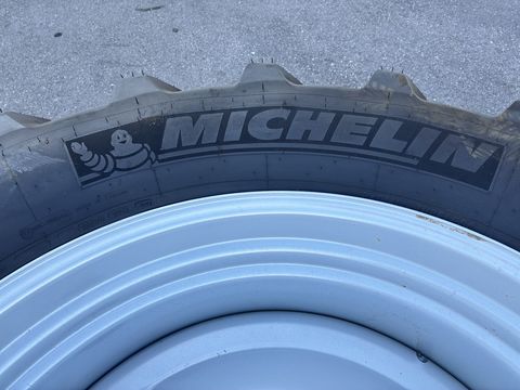 Michelin 540/65R38+440/65R28