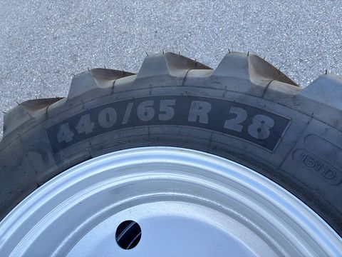 Michelin 540/65R38+440/65R28