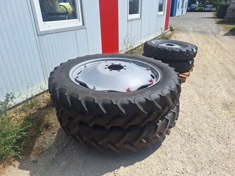 Mitas 300/95R46+270/80R36