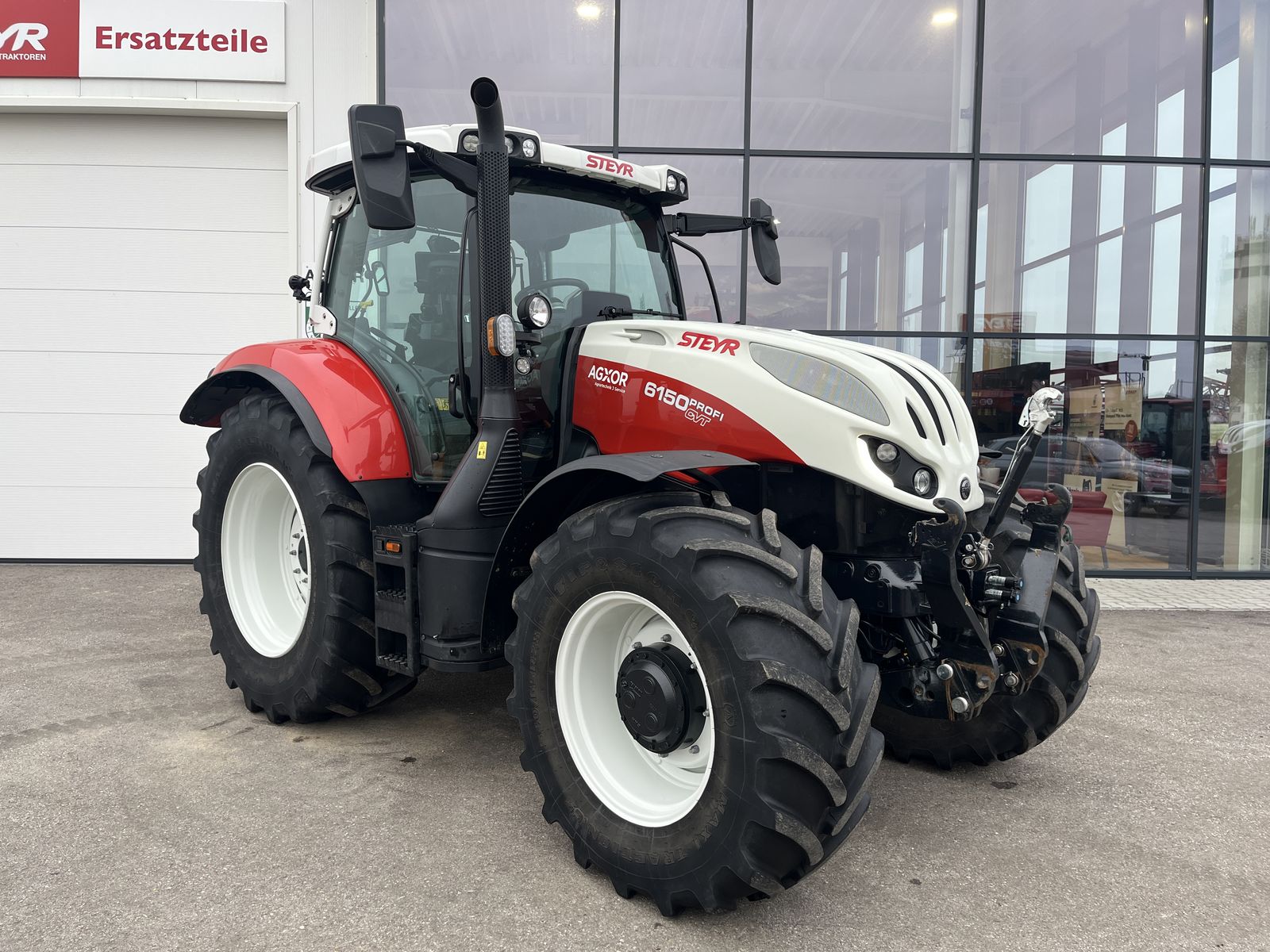 Steyr 6150 Profi CVT (Stage V)  2