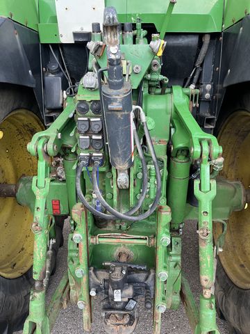 John Deere 7700