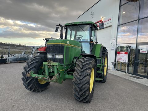 John Deere 7700