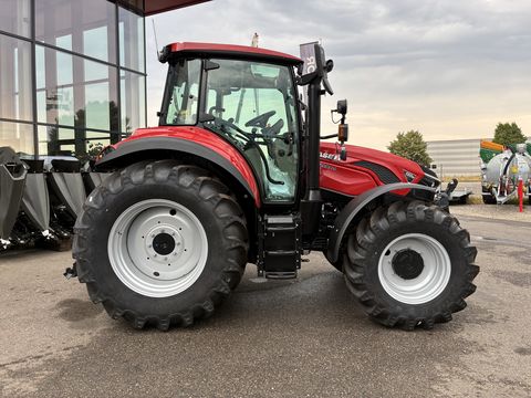 Case IH 120 M Farmall