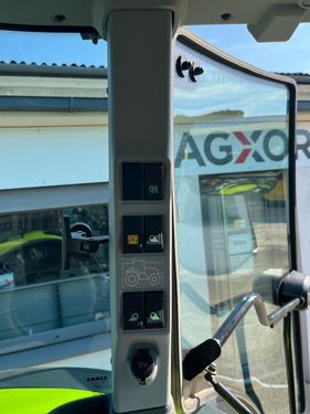Claas Arion 430