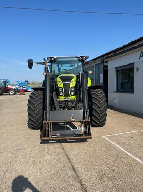 Claas Arion 430