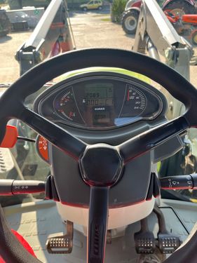 Claas Arion 430