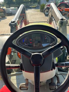 Claas Arion 430