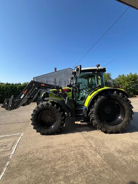 Claas Arion 430