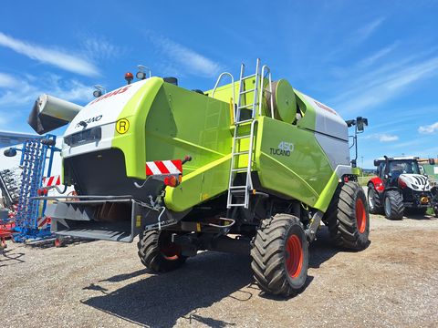 Claas Tucano 450