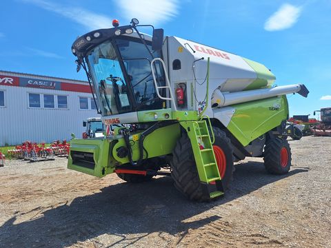Claas Tucano 450