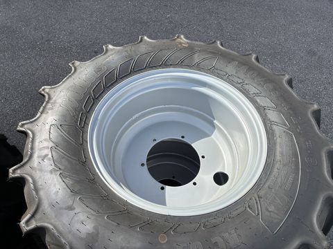 Mitas 540/65R34+440/65R24