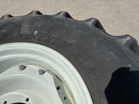 Mitas 480/65R28+ 600/65R38