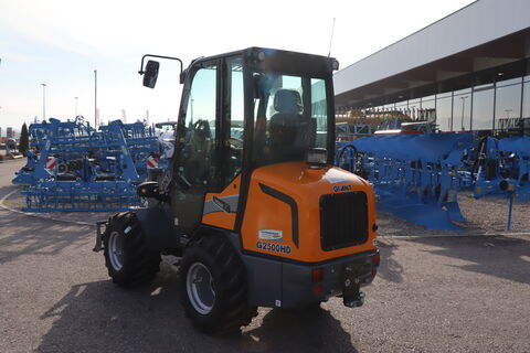Giant G2500 HD
