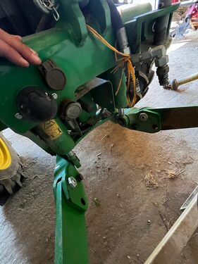 John Deere 5075M