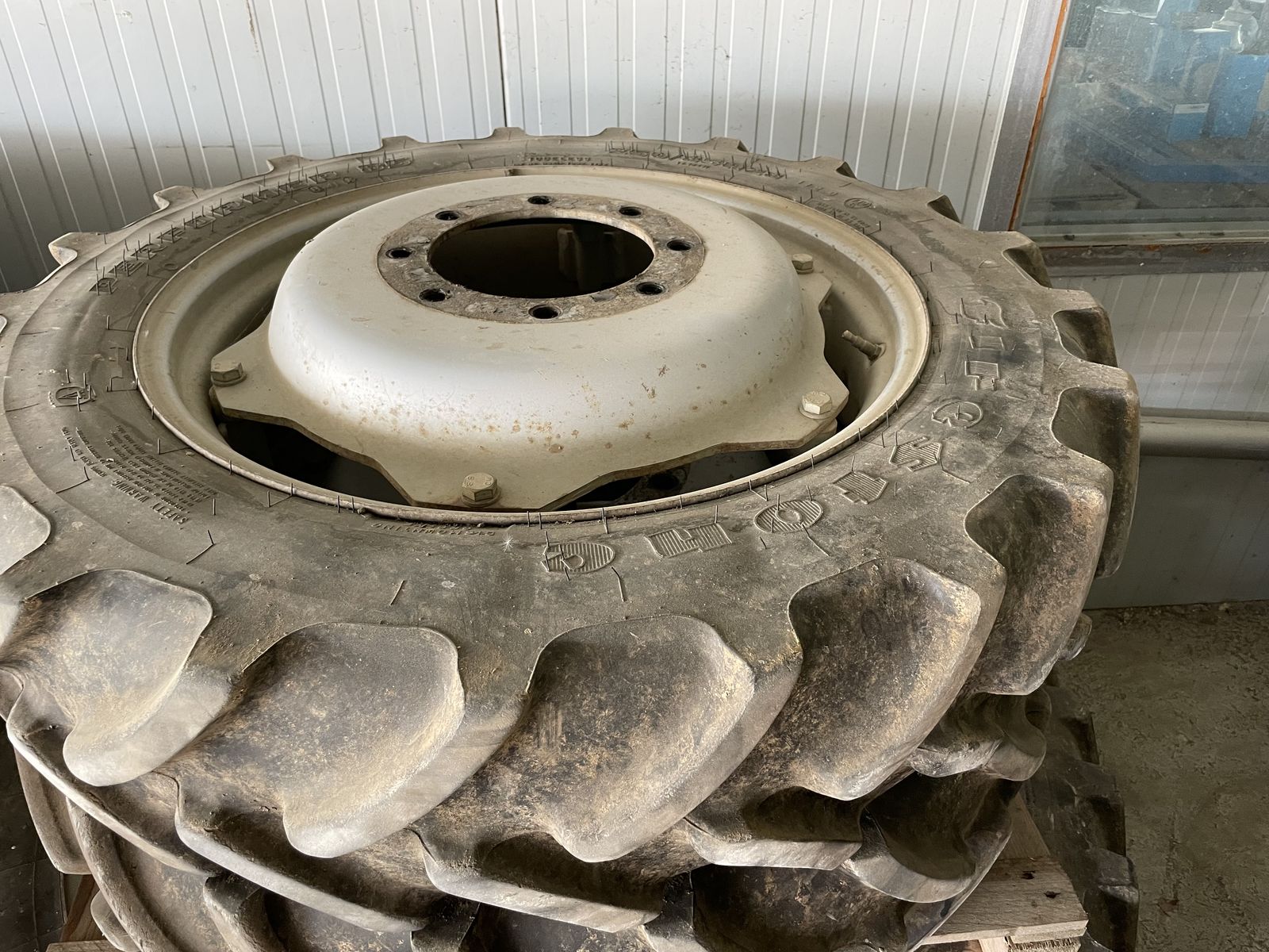 Firestone Pflegereifen für Case IH 743XL - 856XL 2