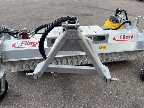 Fliegl AgroCenter Kehrm. 600