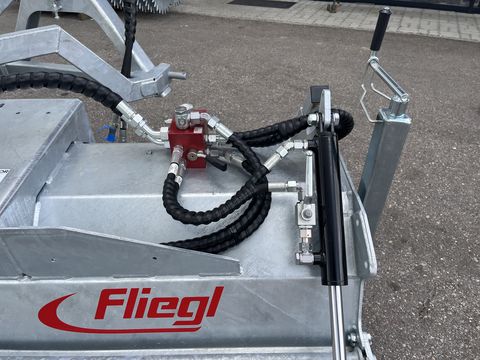 Fliegl AgroCenter Kehrm. 600