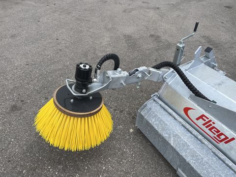 Fliegl AgroCenter Kehrm. 600