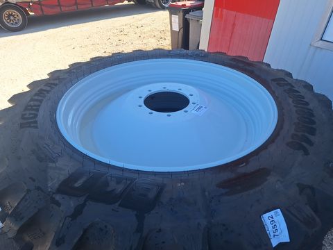 BKT 480/80R46+380/85R34 Pflegeräder
