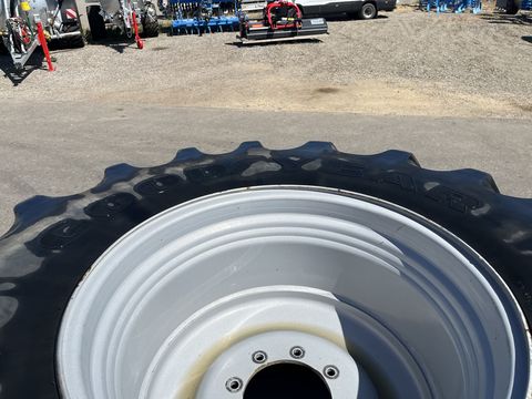 Good Year 800/65R32
