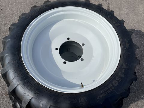 Alliance 320/95R50+270/95R36