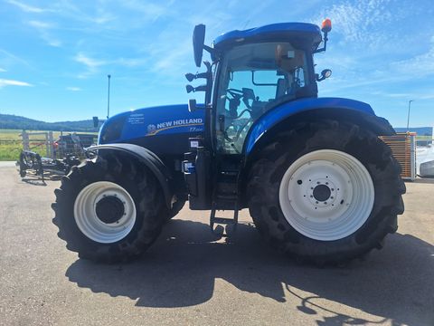 New Holland T7.200