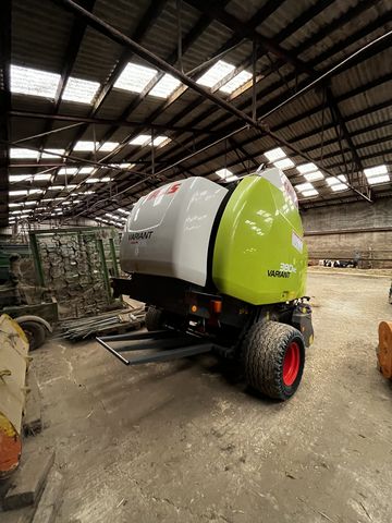 Claas Variant 380 RC