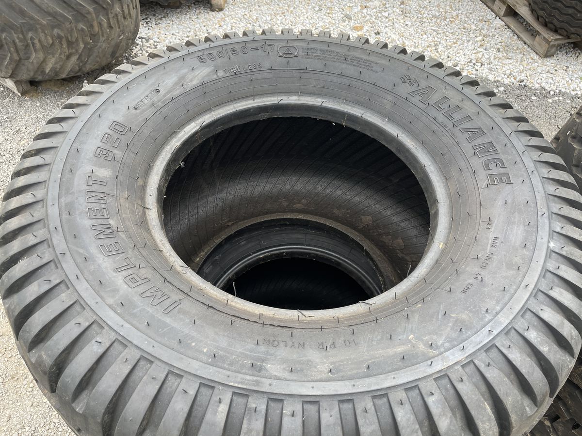 Alliance 500/50-17 ohne Felgen  3