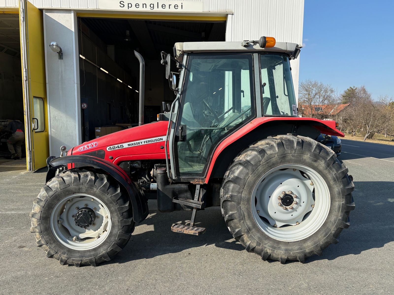 Massey Ferguson 4245-4 KL 2