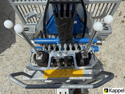 3866-37de44e7e6b8f58558b27915197f76fa-5933186