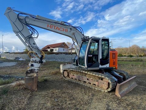 Hitachi ZAXIS 135 US mit Rototilt