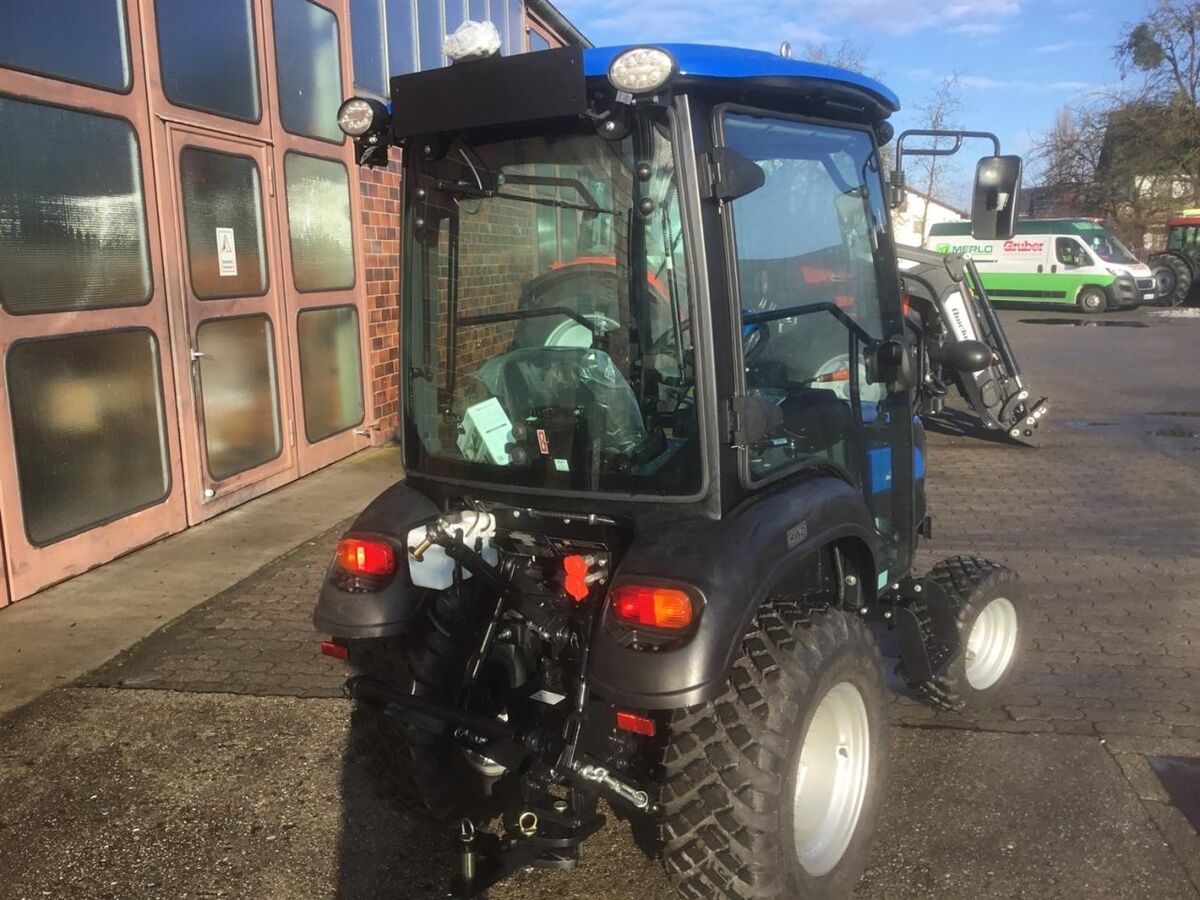 Solis 26 HST Kabine 2