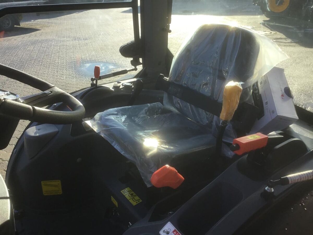 Solis 26 HST Kabine 3