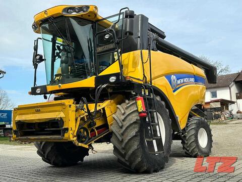 <strong>New Holland CX 6090 </strong><br />
