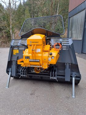 Uniforest FL-2152 Uniforest Getriebeseilwinde 120 GH power