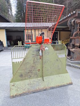 FL-2153 Holzknecht HS 270 UEA