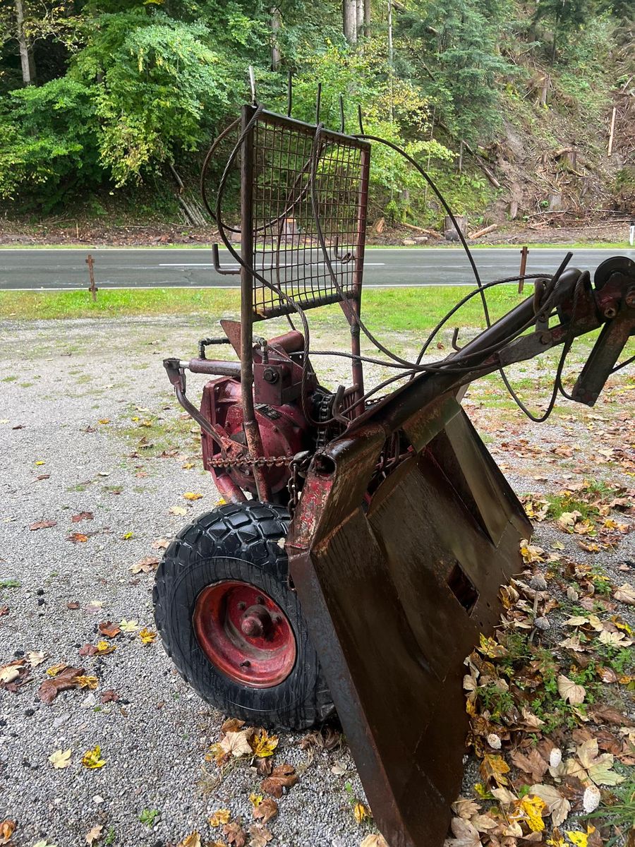 FL-2137 Steyr Rückewagen 1