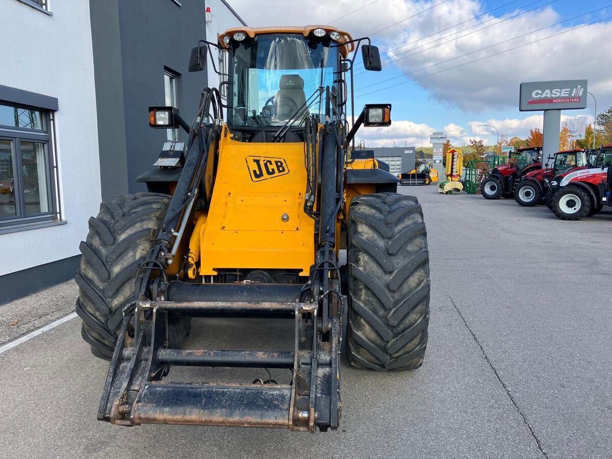 JCB 426e HT Agri 2